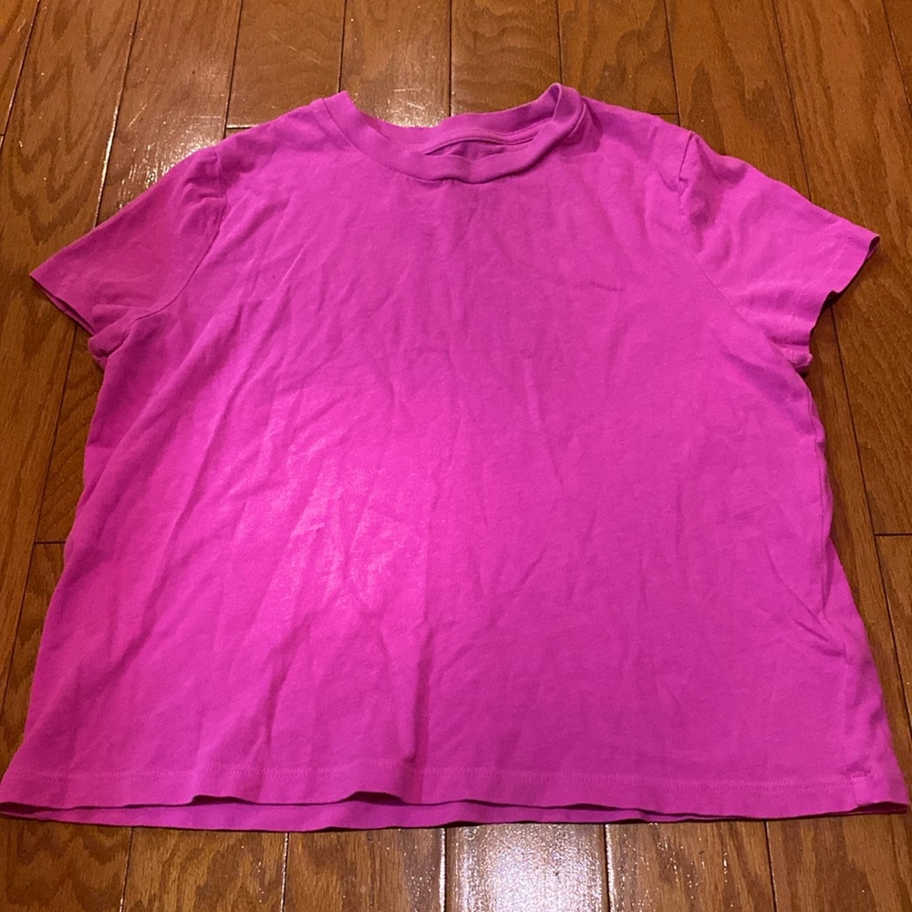 GAP pink t shirt